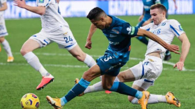 «Зенит» победил «Динамо» и вышел в единоличные лидеры РПЛ