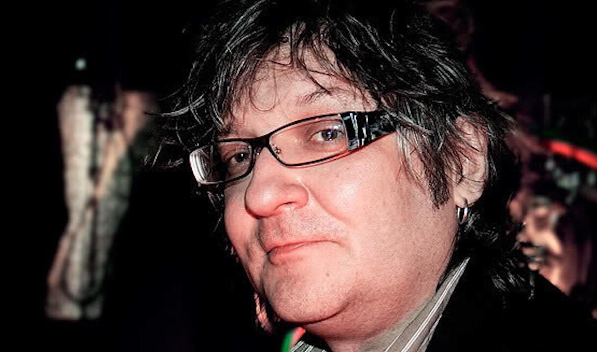 Кузя в очках универ. Костя кузя уо рябинов. Кузя музыкант. Кузя охранник. Кузя музыкант.