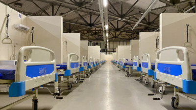 В Петербурге остаются свободными более 37% коек для больных коронавирусом