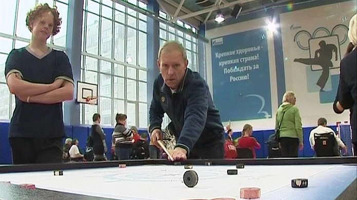 Лобстер мочит устриц - tvspb.ru