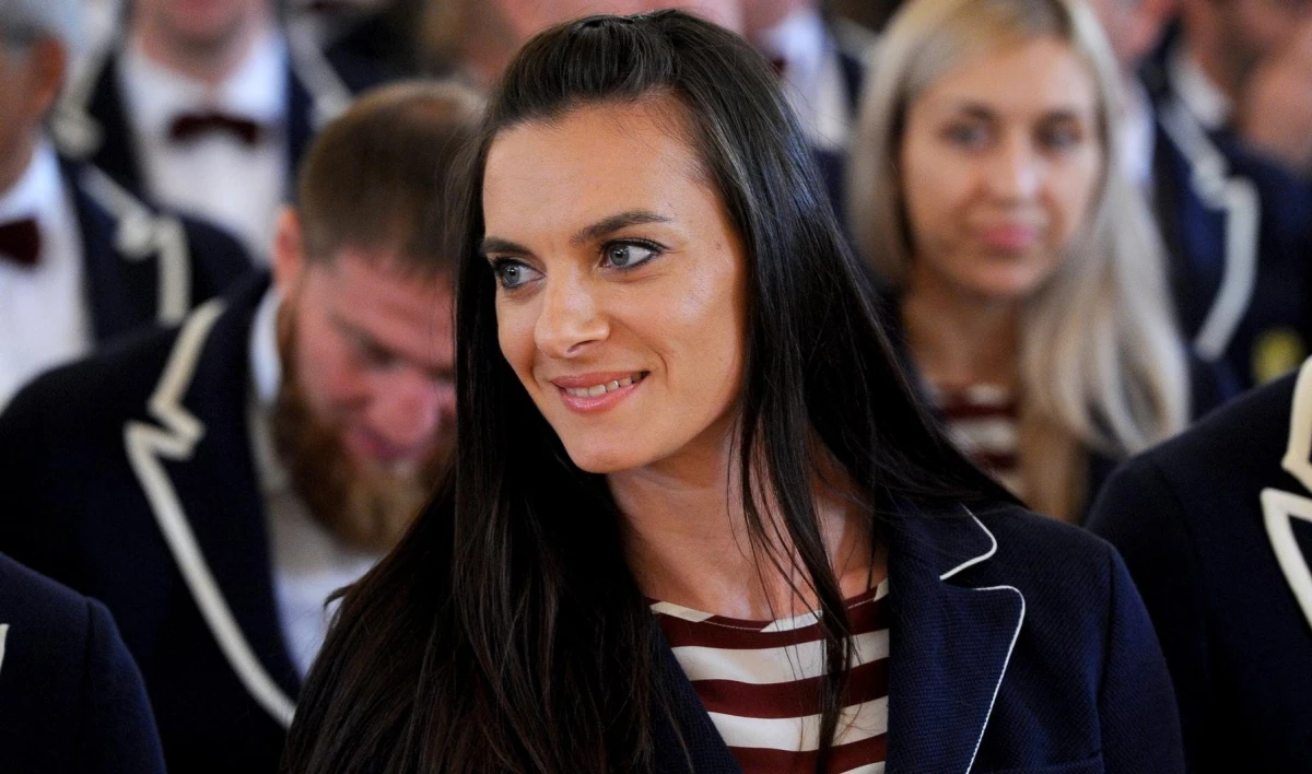 Елена Исинбаева назвала сына Добрыней Никитичем - tvspb.ru