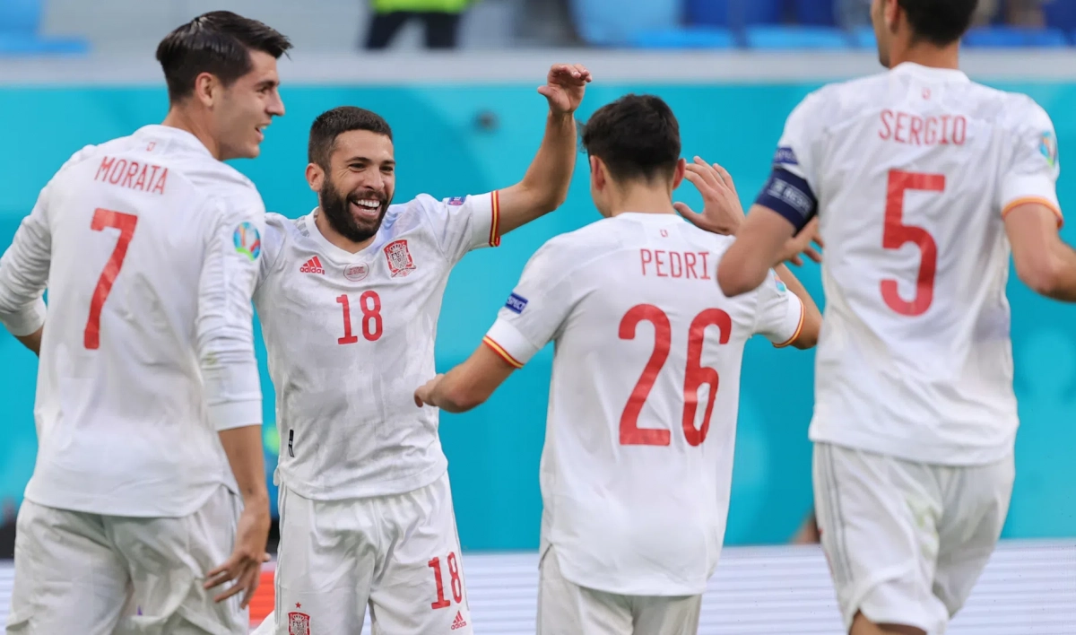 Испания обыграла Швейцарию в 1/4 финала Евро-2020 в Петербурге - tvspb.ru