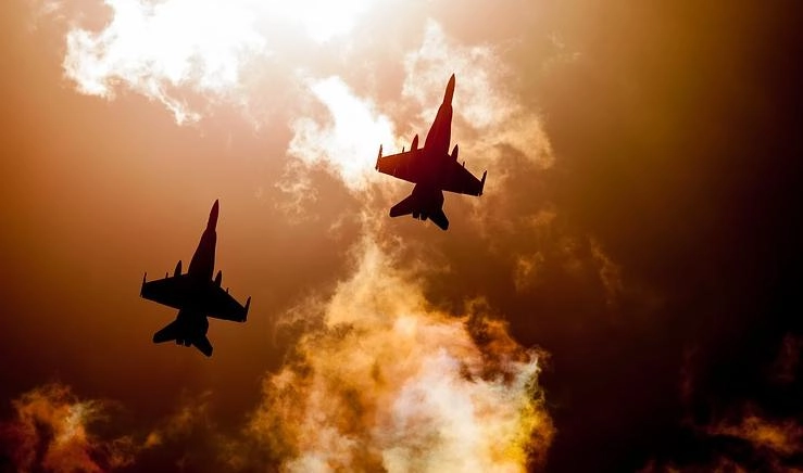 Четыре сирийских военных погибли при атаке ВВС Израиля - tvspb.ru