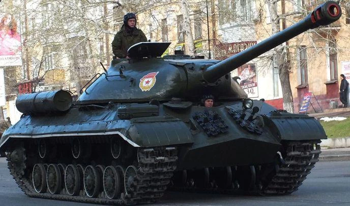В параде Победы в Петербурге впервые примет участие танк ИС-3 - tvspb.ru