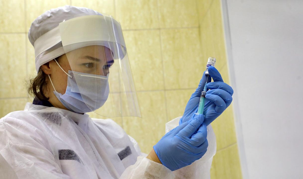 В России приступают к испытанию еще одной вакцины от коронавируса