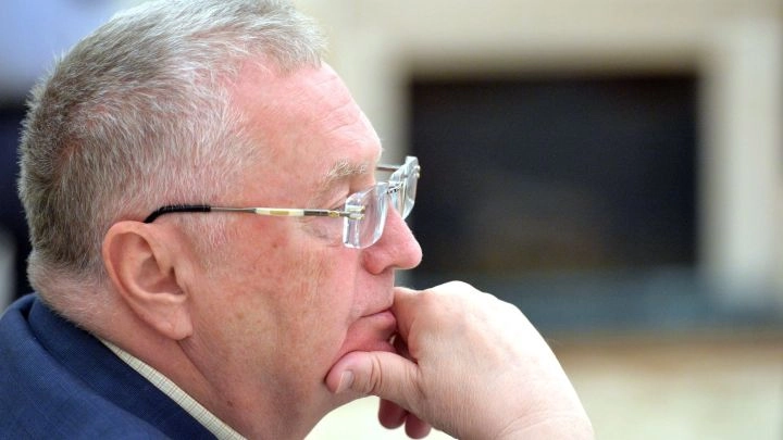 Жириновский подал документы в ЦИК первым из претендентов на пост президента - tvspb.ru