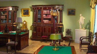 В Елагином дворце открыли кабинет Александра I и домовую церковь