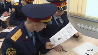 ЗакС поддержал идею развития кадетского образования в Петербурге