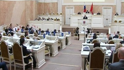 Правительственный пасьянс: ЗакС рассмотрит кадровые перестановки в Смольном 12 ноября