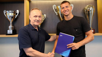 «Зенит» продлил контракт с Михаилом Кержаковым