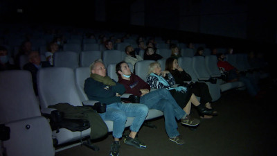 С понедельника в Петербурге разрешили полностью заполнять театры и кинотеатры