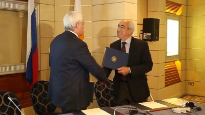 Кипрские производители лекарств хотят построить заводы в Петербурге