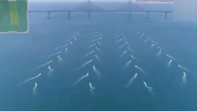 Роботы продемонстрировали чудеса синхронного плавания в Южно-Китайском море