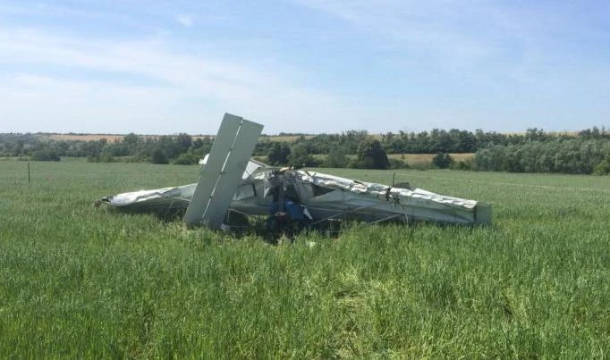 Легкомоторный самолет разбился в Воронежской области, пилот погиб - tvspb.ru