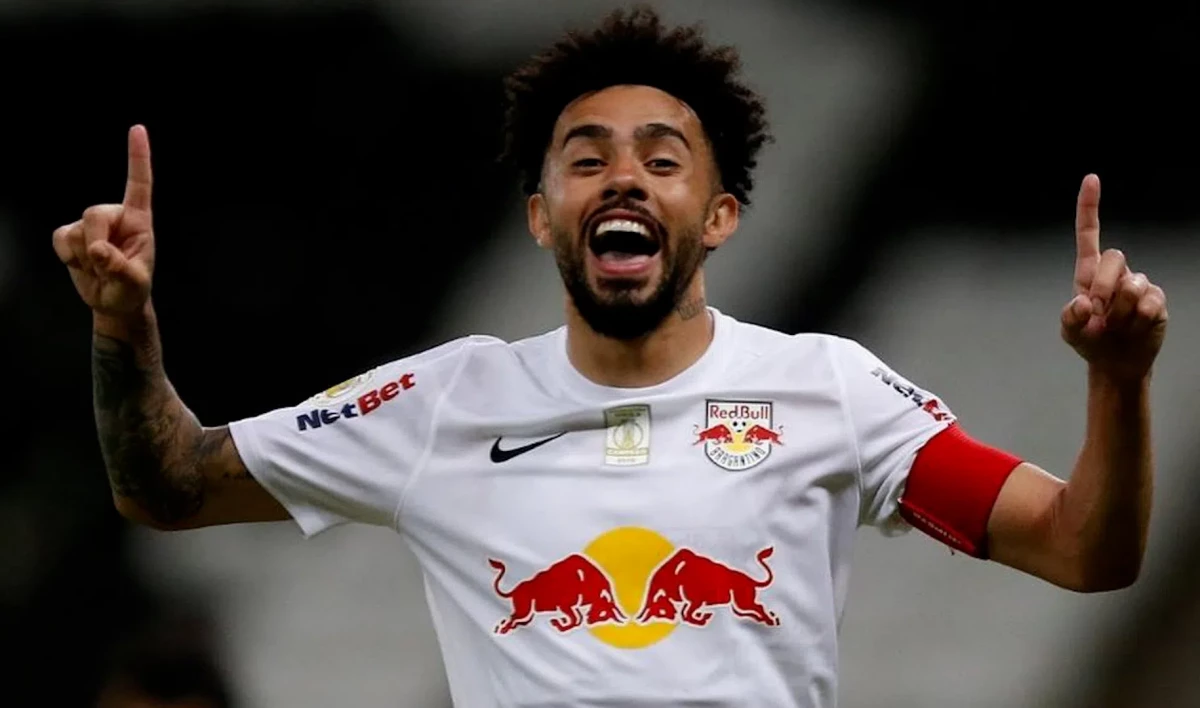 «Зенит» вел переговоры с бразильским полузащитником Клаудиньо - tvspb.ru