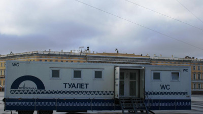 В Петербурге отключили общественные туалеты