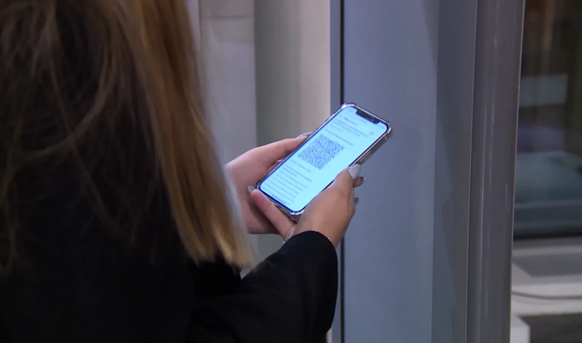 Россиянам дали возможность получить QR-код за наличие антител - tvspb.ru