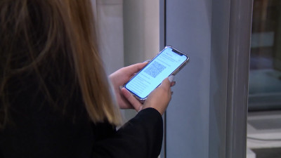 Филолог предложить заменить термин «QR-код», чтобы снизить негатив к ограничениям