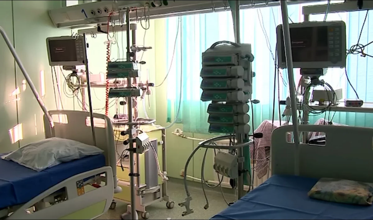 Почти 9,5 тысячи коек развернули в Петербурге для приема пациентов с COVID - tvspb.ru