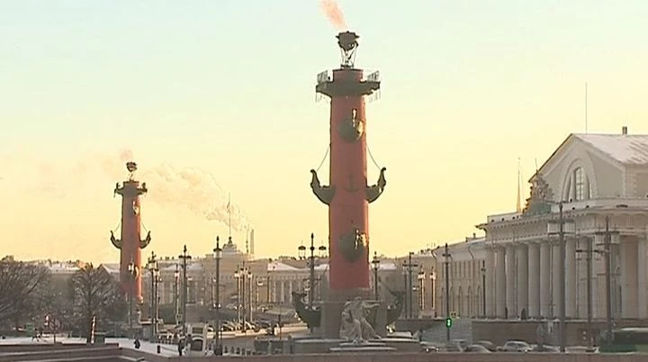 В Петербурге в День защитника Отечества зажгут Ростральные колонны и дадут салют - tvspb.ru