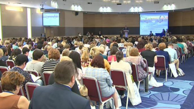 На научно-практической конференции в Петербурге обсуждают роль медсестры в гериатрии и паллиативной помощи