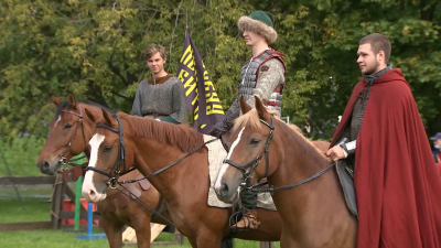 Воины в доспехах и конные состязания: в Петербурге начались мероприятия, посвященные 800-летию Александра Невского