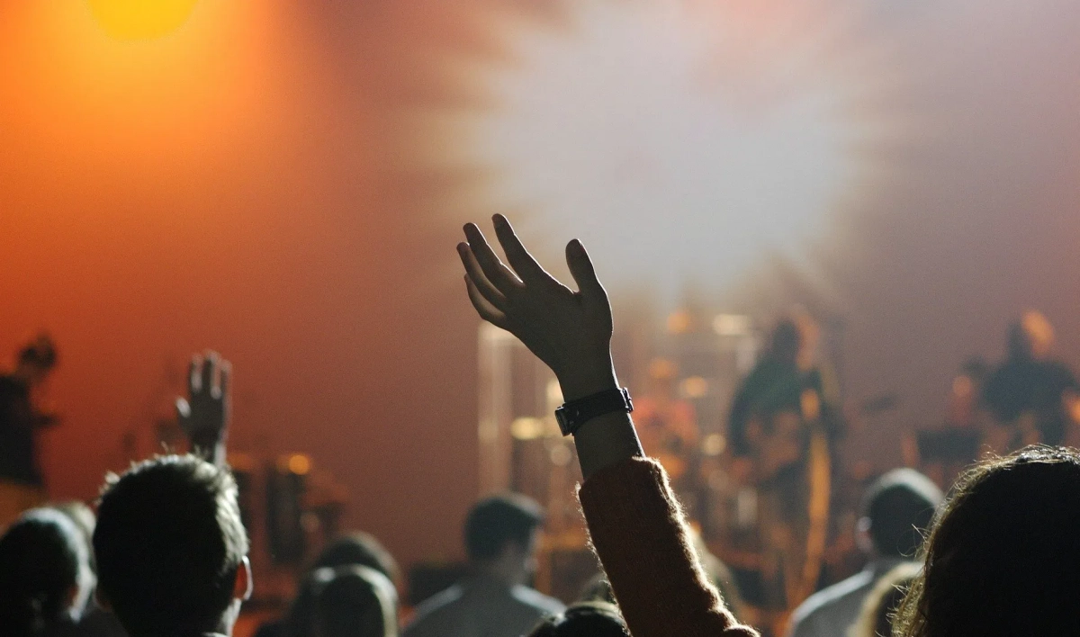 БКЗ «Октябрьский» приглашает петербуржцев на рождественский концерт - tvspb.ru