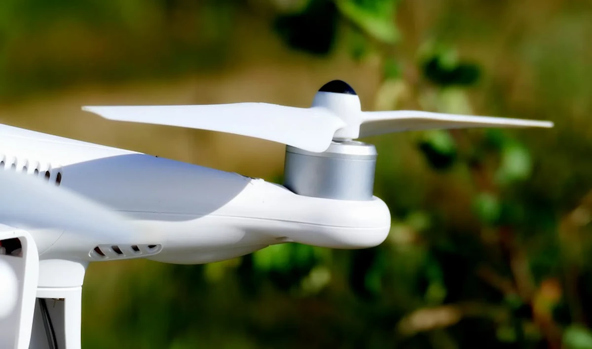 В Петербурге запустят проект «Небосвод», который интегрирует дроны в жизнь города - tvspb.ru