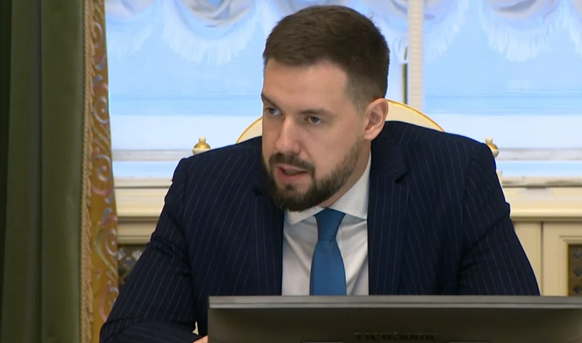 Кандидатуру Корабельникова на пост вице-губернатора рассмотрят на заседаниях фракций ЗакСа - tvspb.ru