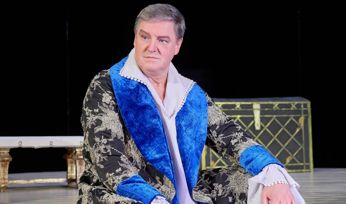 В театре «Буфф» пройдет премьера спектакля «Король vs Король» - tvspb.ru