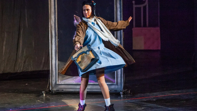 Петербуржцы смогут посетить премьеру спектакля «Королевство кривых зеркал»