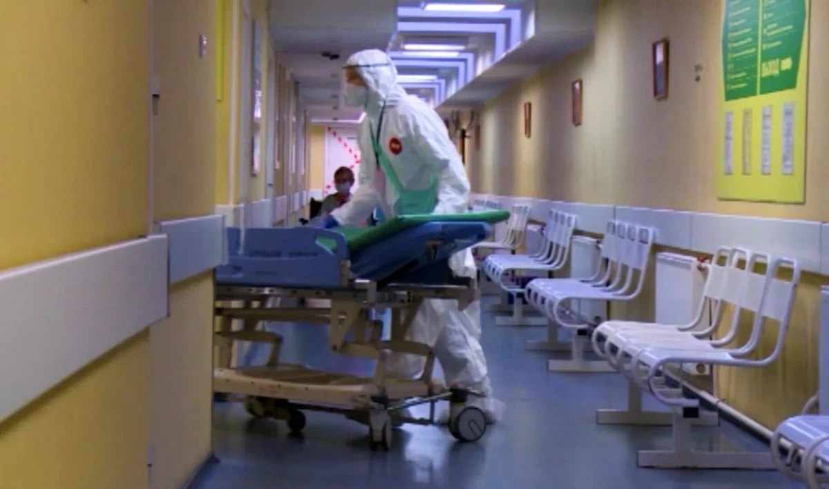 Число госпитализаций пациентов с COVID в Петербурге начало снижаться - tvspb.ru