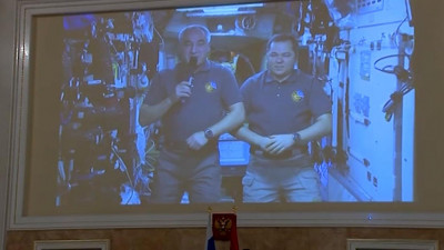Космонавты поздравили ЗакС Петербурга с 25-летием прямо с борта МКС