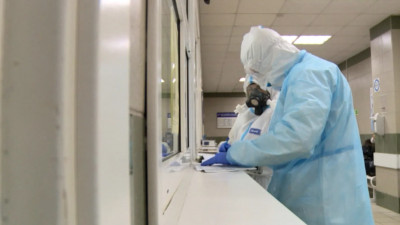 Еще 834 человека заразились коронавирусом в Петербурге