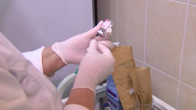 В Петербурге с понедельника вводятся новые антиковидные ограничения