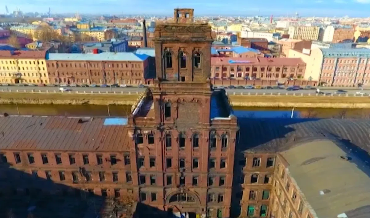 Подвалы «Красного треугольника» затопили сточные воды - tvspb.ru