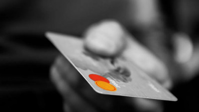 Российские банки резко повысили лимиты по кредиткам