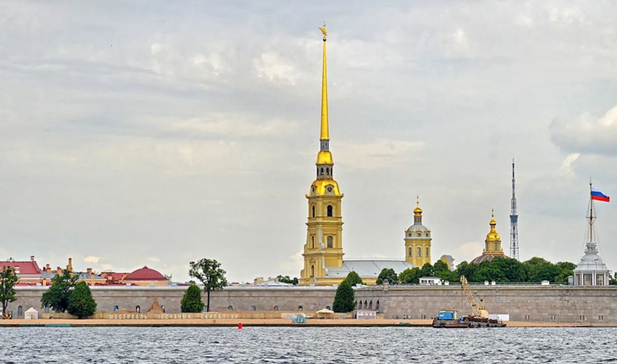 Выставка в Петропавловской крепости расскажет об истории переименований Петербурга - tvspb.ru