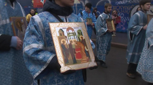 Молодежный крестный ход в Петербурге