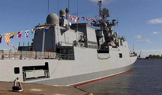 День Победы в Петербурге начнется с парада военных кораблей