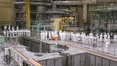 На Ленинградской АЭС-2 приступили к загрузке ядерного топлива в реактор второго блока