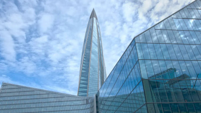 Серию товарных знаков с «Лахта Центром» зарегистрировал «Газпром»