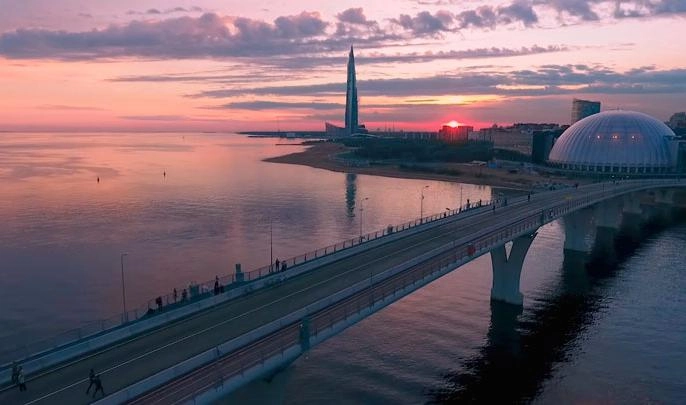 За текущий год пять человек погибли, спрыгнув в воду с мостов Петербурга - tvspb.ru
