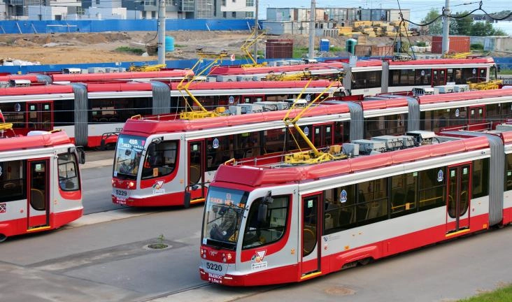 В Петербурге 12 июня изменятся маршруты трамваев и троллейбусов - tvspb.ru