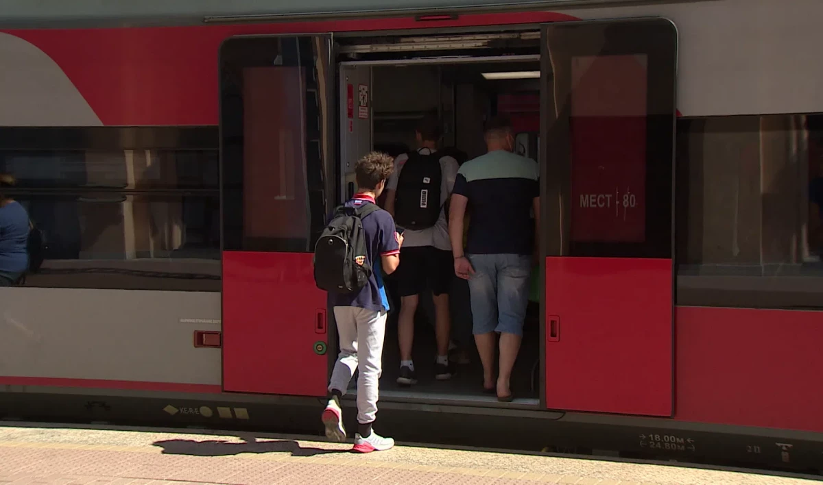 Wi-Fi в «Ласточках» ежемесячно используют 47 тысяч пассажиров - tvspb.ru