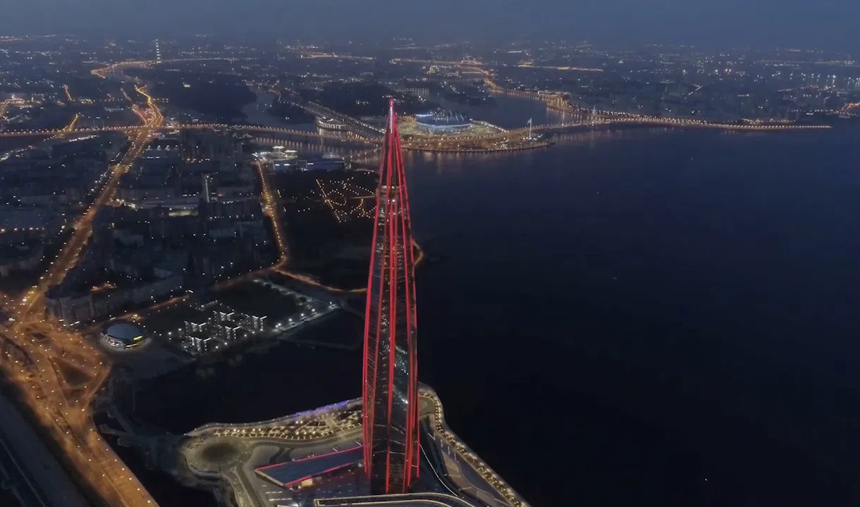 Дтп лахта центр сегодня. Пожар лахта центр сегодня. Дтп лахта центр сегодня. Дтп лахта центр сегодня. Лахта центр горит сейчас.