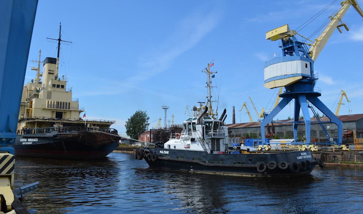 В Кронштадте начали ремонт ледокола «Капитан Николаев»