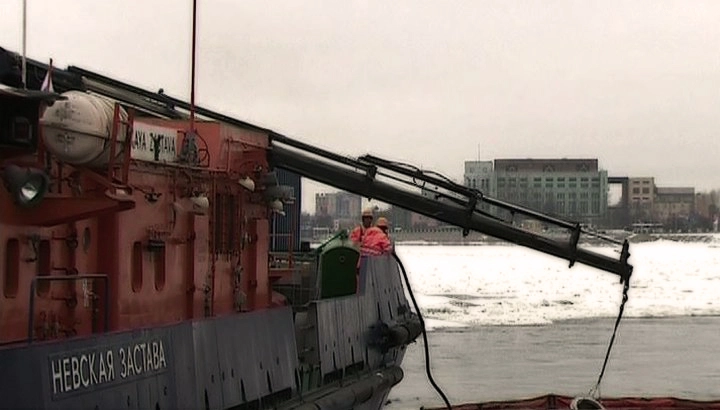 От 50 до 100 судов оказались запертыми льдом в Онежском озере - tvspb.ru