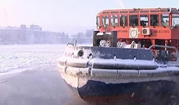 Ледокол и буксиры начали работу в Финском заливе для предотвращения наводнения в Петербурге - tvspb.ru