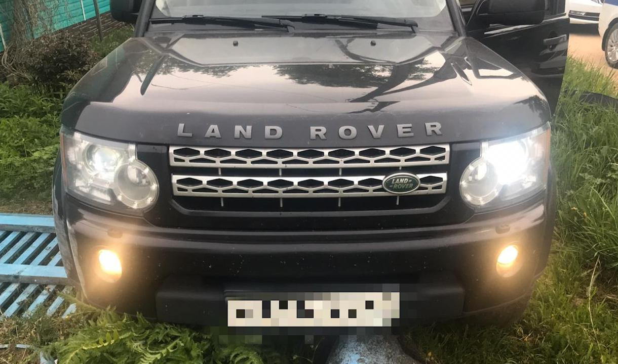 В Тверской области задержали автоугонщиков, укравших в Петербурге Land Rover